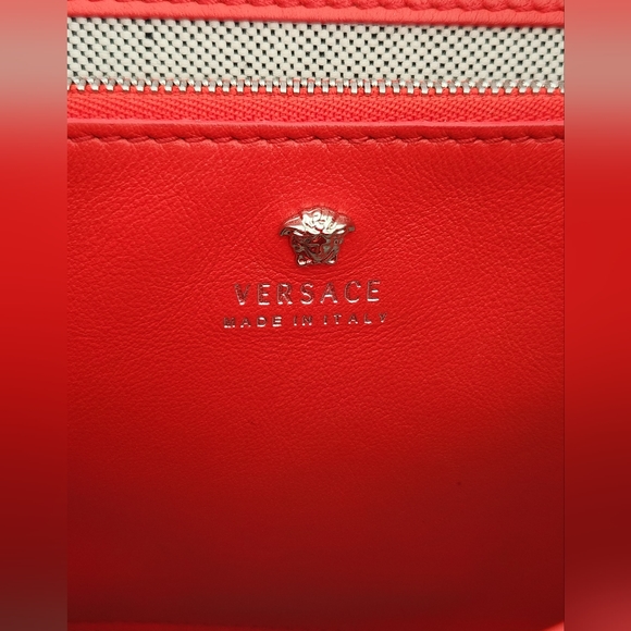 VERSACE MEDUSA HEAD SHOULDER BAG - Picture 7 of 9